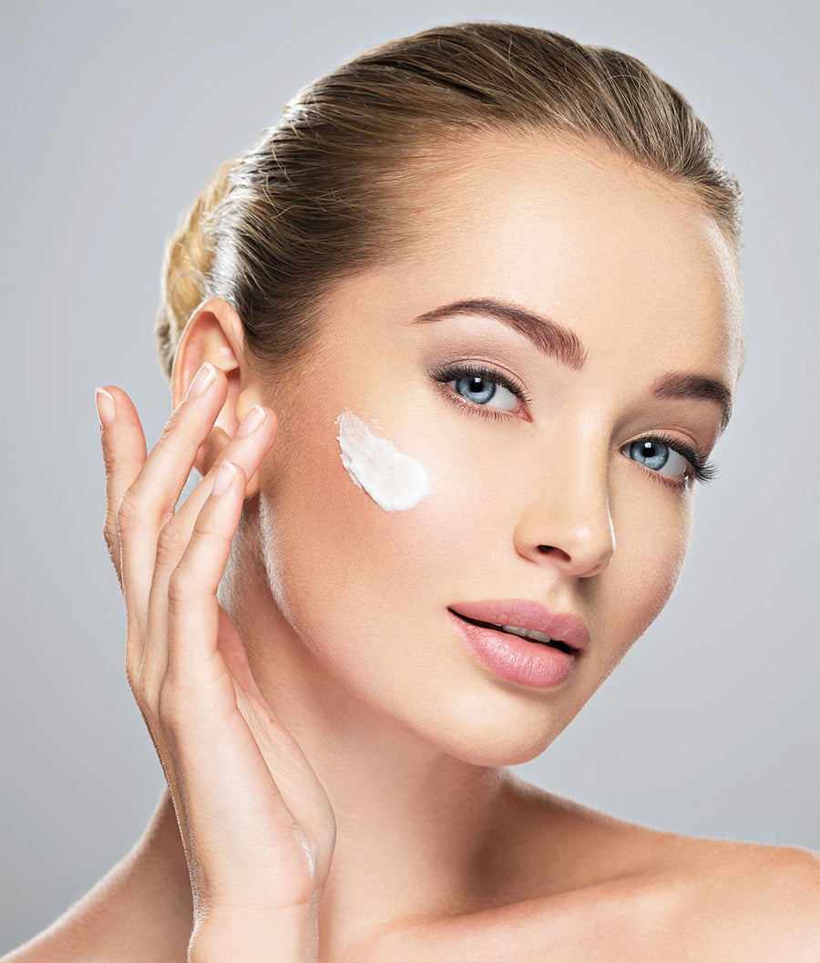 La magia dell'oro colloidale per la tua pelle: perché é l'ingrediente da avere